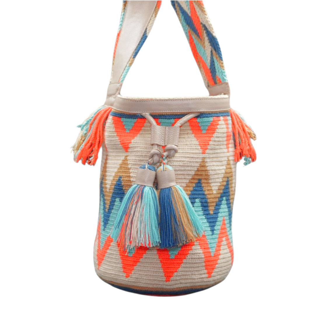 Cream Leather Crochet Bag with Zigzag Pattern