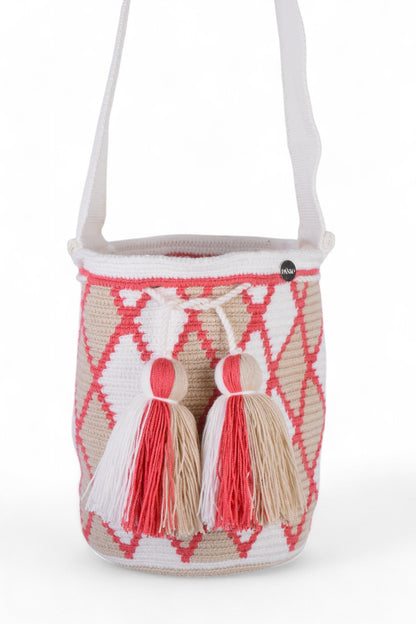 Medium Handmade White Handbag with a Diamond Pattern