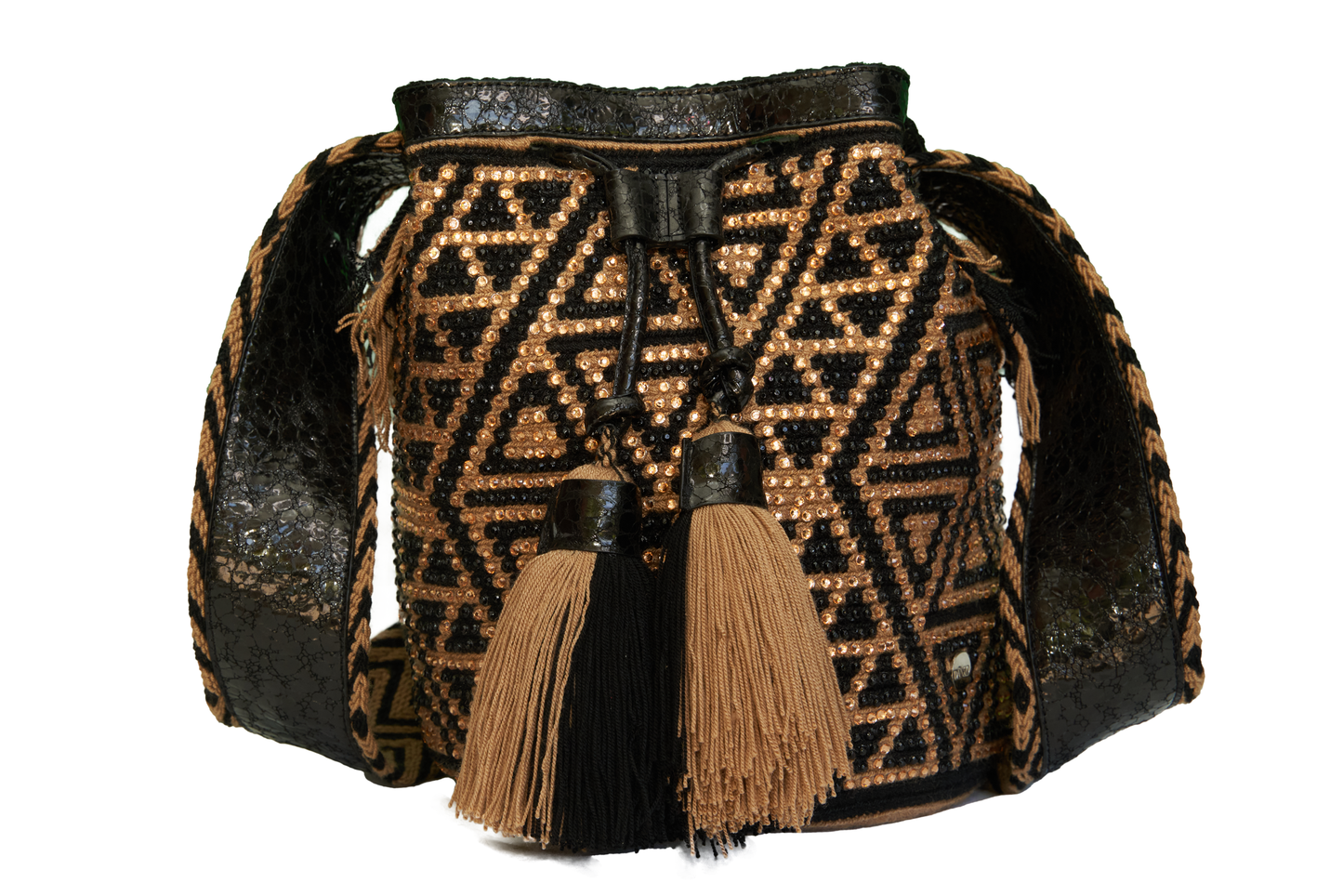 Black & Gold Leather Crochet Bag with Gems. The mochila also has 2 tassels